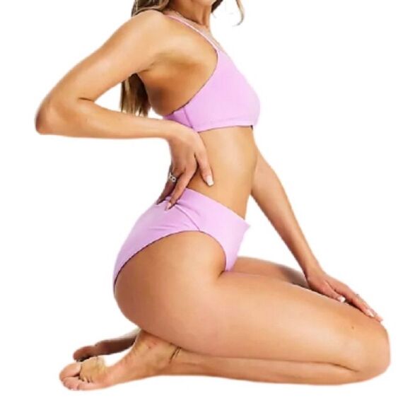 Nike Swimming Essentials high waist bikini bottoms in Lilac - Picture 3 of 8